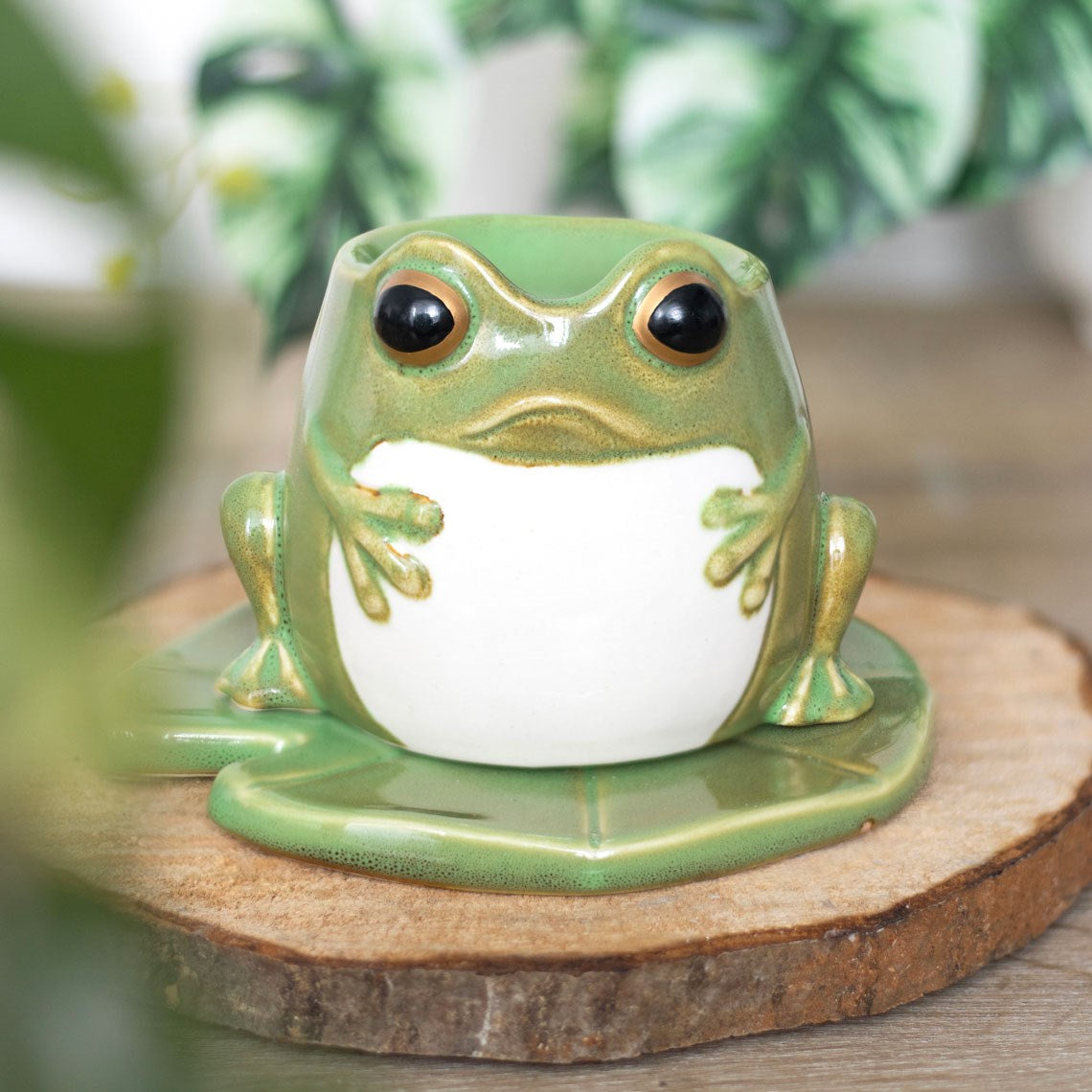 Frog Shaped Oil Burner