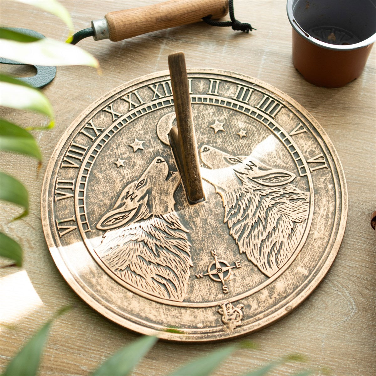 Howling Wolves Sundial