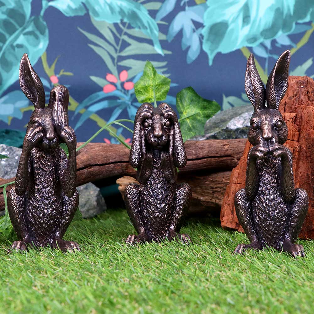 Three Wise Hares