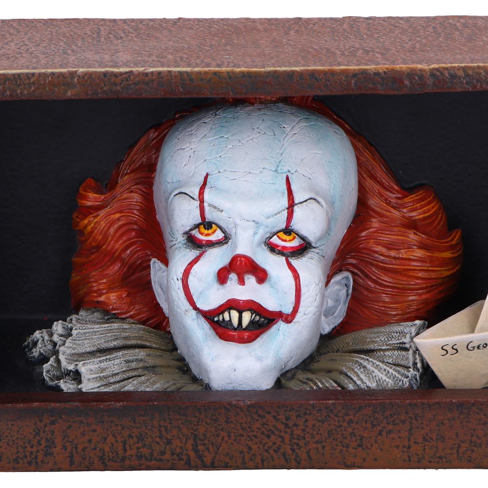 IT Pennywise Drain Figurine