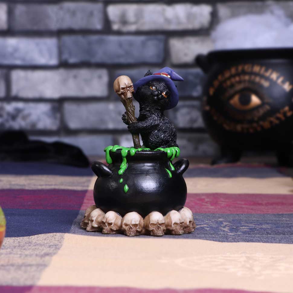 Spook Cat & Cauldron LED figurine