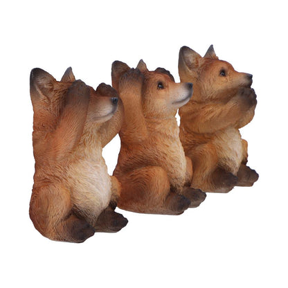 Three Wise Foxes